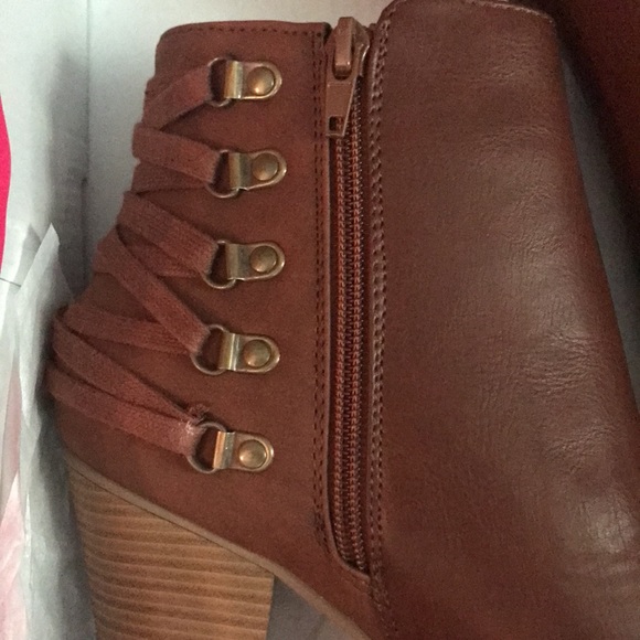 🆕 Shoedazzle Brown {Landy} Corset Booties - Picture 5 of 10